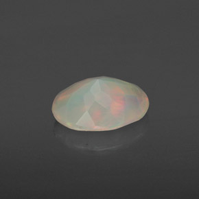 Opale naturale multicolore da 0,65 ct, trasparente, trasparente/traslucido