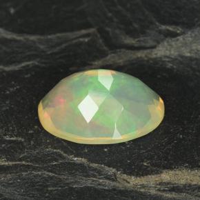 Opale naturale multicolore da 2,17 ct, taglio ovale, trasparente