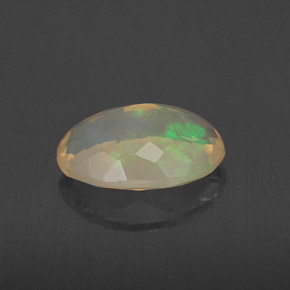 Opale naturale multicolore da 1,72 ct, taglio ovale, trasparente