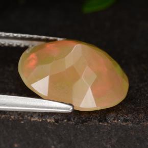 Opale naturale giallo da 2,07 ct, taglio ovale, traslucido