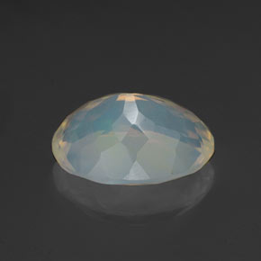 Opale naturale multicolore da 2,58 ct, taglio ovale, trasparente
