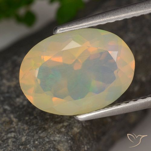 1.88ct Naturale Multicolore Opale, Ovale, Trasparente