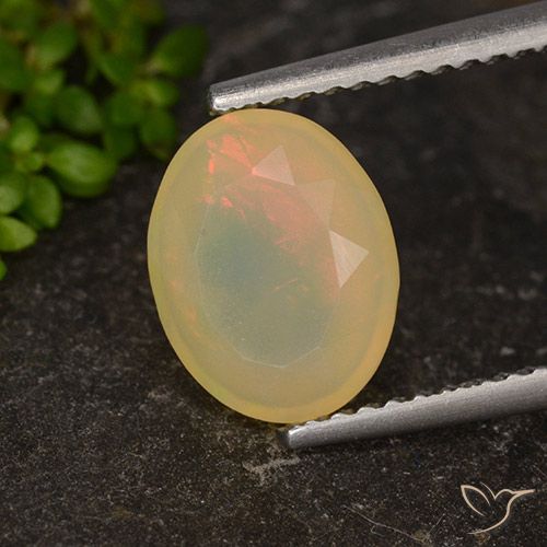 1.34ct Naturale Multicolore Opale, Ovale, Traslucido
