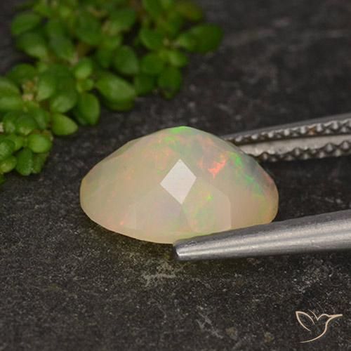 Opale Multicolore naturale da 1.58 ct, Ovale, Traslucido