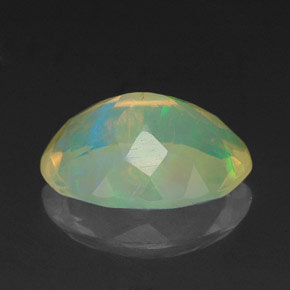Opale naturale multicolore da 1,67 ct, taglio ovale, trasparente
