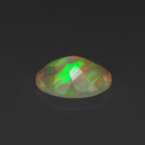Opale naturale multicolore da 0,96 ct, taglio ovale, trasparente