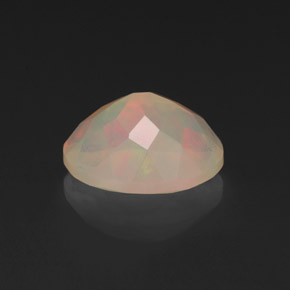Opale naturale multicolore da 1,15 ct, taglio ovale, traslucido