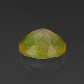 Opale naturale multicolore da 0,98 ct, taglio ovale, trasparente