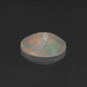 Opale naturale multicolore da 0,64 ct, taglio ovale, trasparente