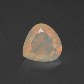 Opale naturale multicolore da 0,67 ct, taglio a pera, trasparente