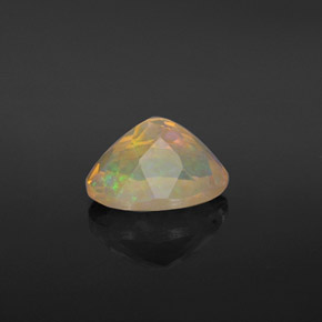 Opale naturale multicolore da 0,92 ct, taglio ovale, trasparente