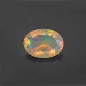 Opale Multicolore naturale da 1.97 ct, Taglio ovale, Trasparente