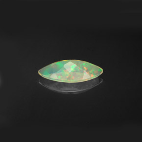 Opale naturale multicolore da 0,95 ct, marchesa, trasparente