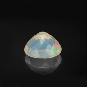 Opale naturale multicolore da 2,58 ct, taglio ovale, trasparente