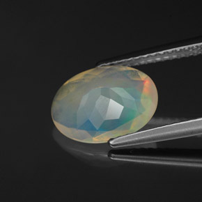 Opale naturale multicolore da 1,53 ct, taglio ovale, trasparente