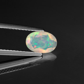 Opale naturale multicolore da 0,57 ct, trasparente, trasparente/traslucido