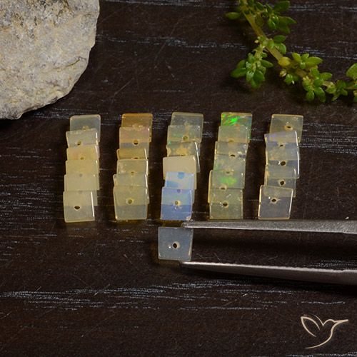 3.22ctw Naturale Multicolore Opale, Quadrato, Traslucido
