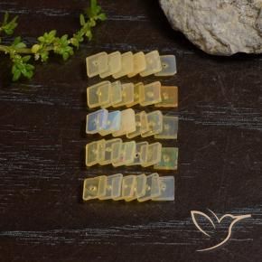 Gemme di Opale Multicolore naturale da 3.22 ct, Quadrato, Traslucido