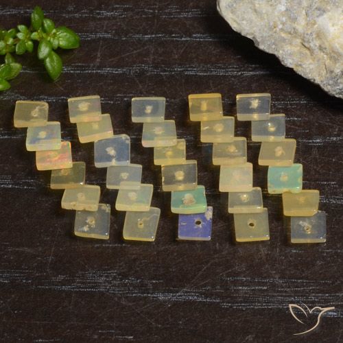 3.35ctw Naturale Multicolore Opale, Quadrato, Trasparente