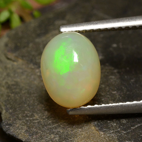 Opale Multicolore naturale da 1.46 ct, Taglio ovale, Traslucido