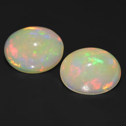 Gemme di opale multicolore naturale da 2,45 ct, taglio ovale, traslucido