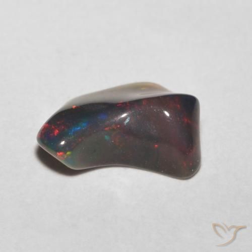 Opale Multicolore naturale da 0.83 ct, Taglio a fantasia, Traslucido