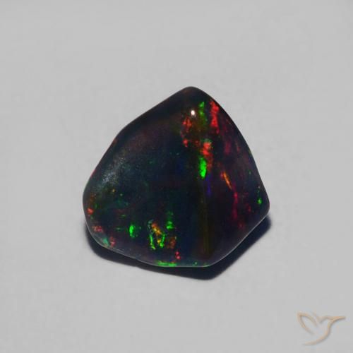 Opale Multicolore naturale da 0.56 ct, Taglio a fantasia, Traslucido