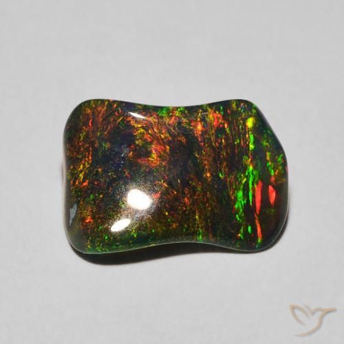 Opale Multicolore naturale da 1.54 ct, Taglio a fantasia, Traslucido