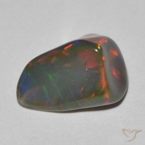 Opale Multicolore naturale da 2.21 ct, Taglio a fantasia, Traslucido