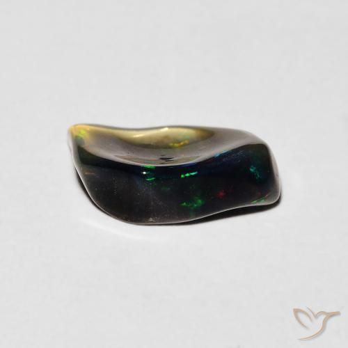 Opale Multicolore naturale da 0.74 ct, Taglio a fantasia, Traslucido
