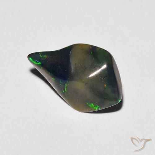 Opale Multicolore naturale da 0.91 ct, Taglio a fantasia, Traslucido
