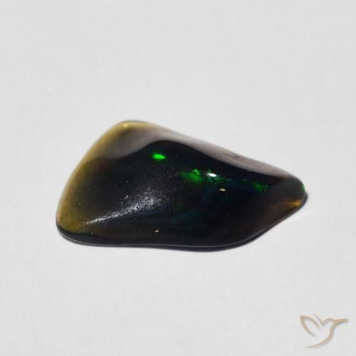 Opale Multicolore naturale da 0.70 ct, Taglio a fantasia, Traslucido