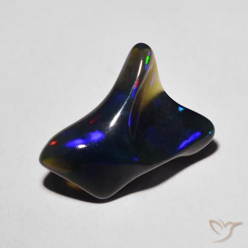 Opale Multicolore naturale da 2.73 ct, Forma fantasia, Traslucido