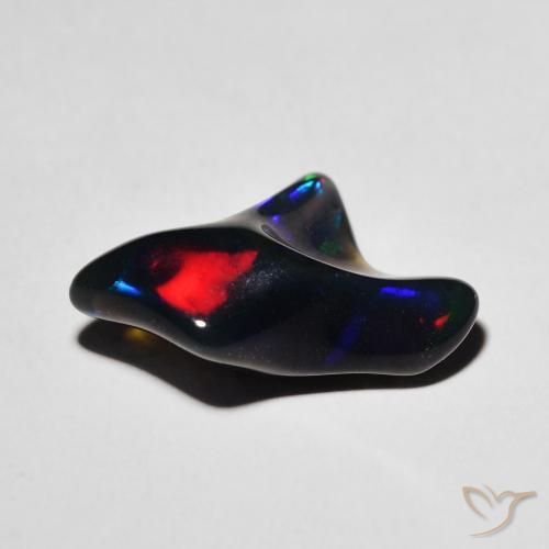 Opale Multicolore naturale da 2.73 ct, Forma fantasia, Traslucido