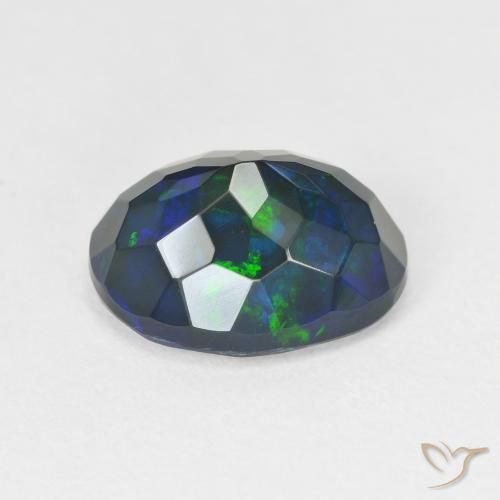 Opale Multicolore naturale da 2.68 ct, Ovale, Traslucido