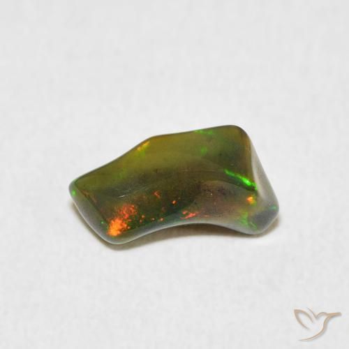 Opale Multicolore naturale da 1.28 ct, Taglio a fantasia, Opaco