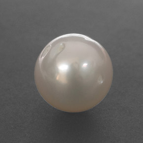 Perla Color crema naturale da 8.28 ct, Sfera, Opaco