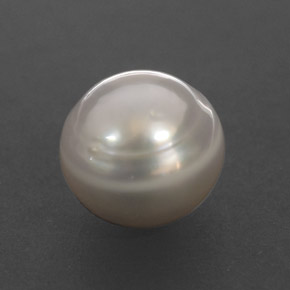 Perla naturale crema da 8,41 ct, sfera / palla, opaco