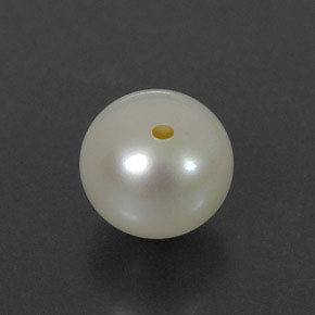 Perla naturale crema da 3,81 ct, sfera / palla, opaco