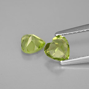 Peridoto naturale verde da  ct, a forma di cuore, VS