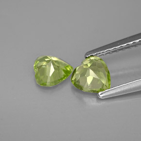 Peridoto naturale verde da  ct, a forma di cuore, VVS-VS