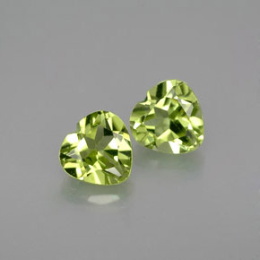 Peridoto naturale verde da  ct, a forma di cuore, VS