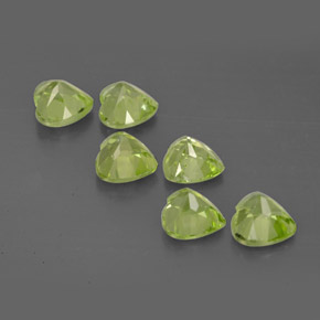 Peridoto naturale verde da  ct, a forma di cuore, VS
