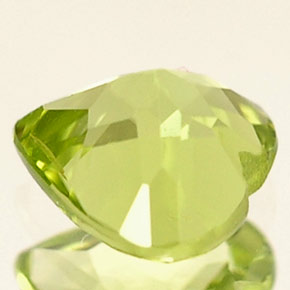 Peridoto naturale verde da 0,50 ct, a forma di cuore, VVS-VS