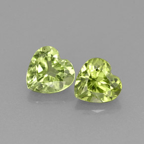 Peridoto naturale verde da  ct, a forma di cuore, VVS-VS