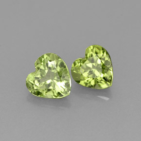 Peridoto naturale verde da  ct, a forma di cuore, VVS-VS