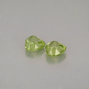 Peridoto naturale verde da  ct, a forma di cuore, VVS-VS
