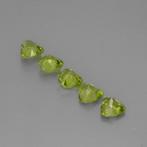 Peridoto naturale verde da  ct, a forma di cuore, VS