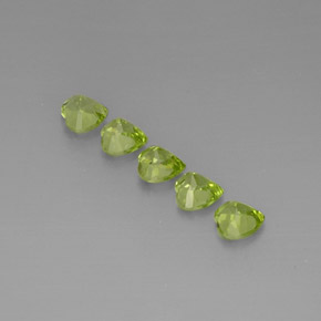Peridoto naturale verde da  ct, a forma di cuore, VS