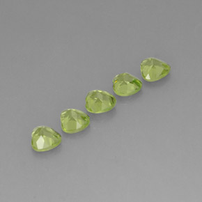 Peridoto naturale verde da  ct, a forma di cuore, VS